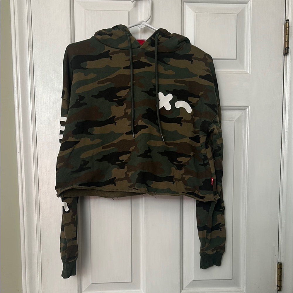 Rumble Boxing Camo Cropped Hoodie Size Small